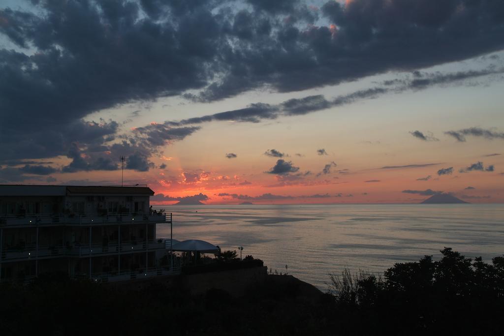 Hotel Valemare Tropea Buitenkant foto