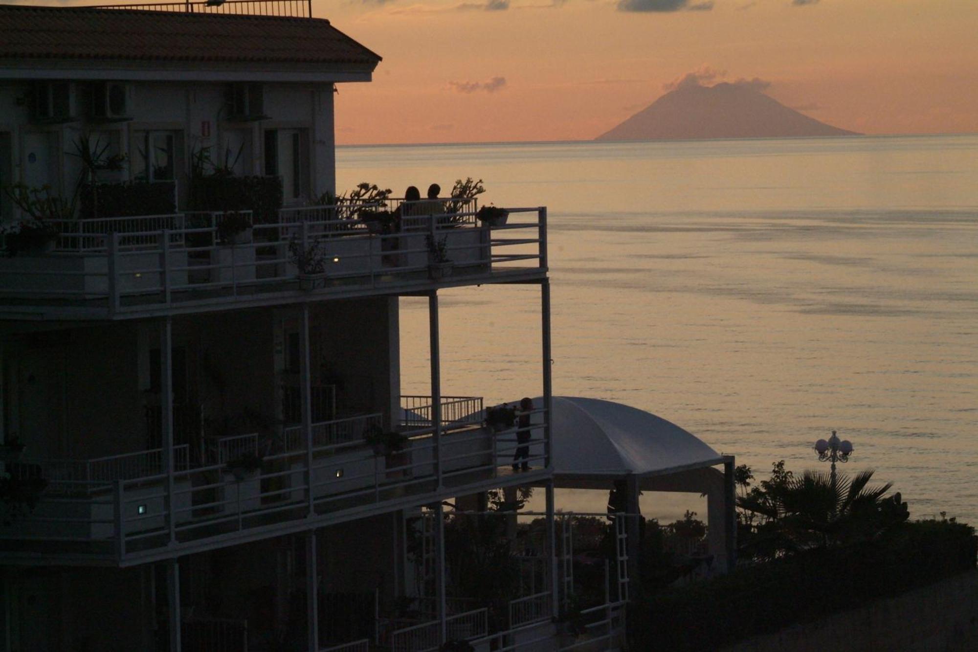Hotel Valemare Tropea Buitenkant foto